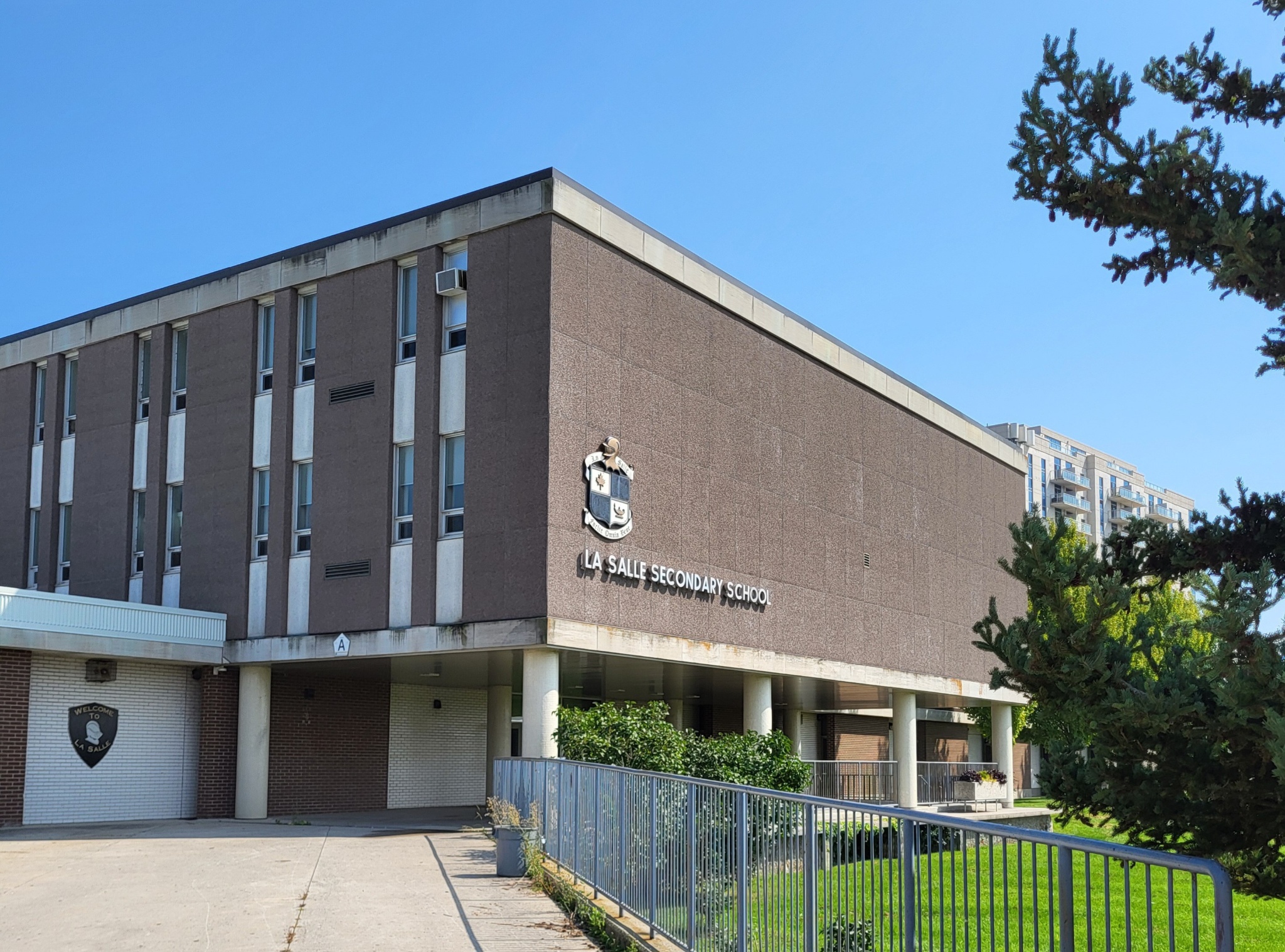 La Salle Secondary School